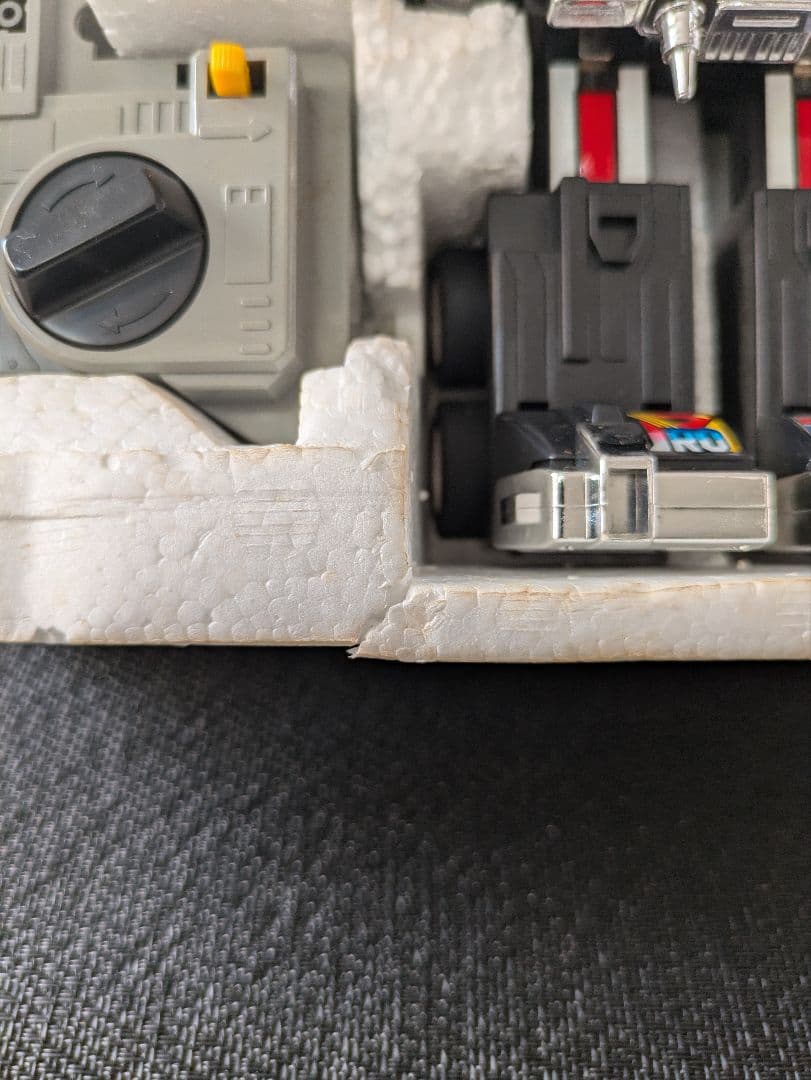 バンダイ　クロノスの大逆襲　プロトラックレーサー　マシンロボ【レア・レトロ】