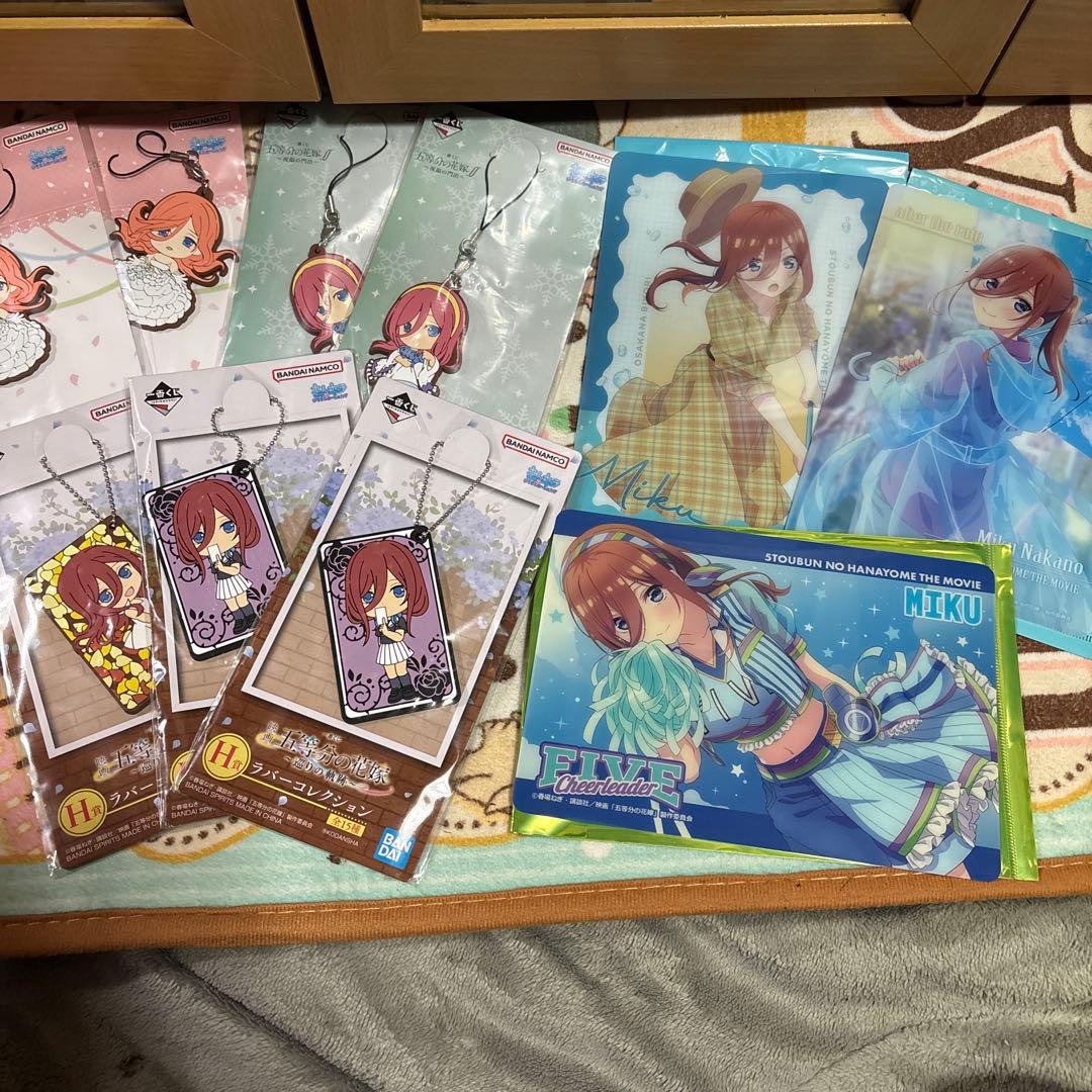 五等分の花嫁　一番くじ　三玖　フィギュア　アクリルスタンド