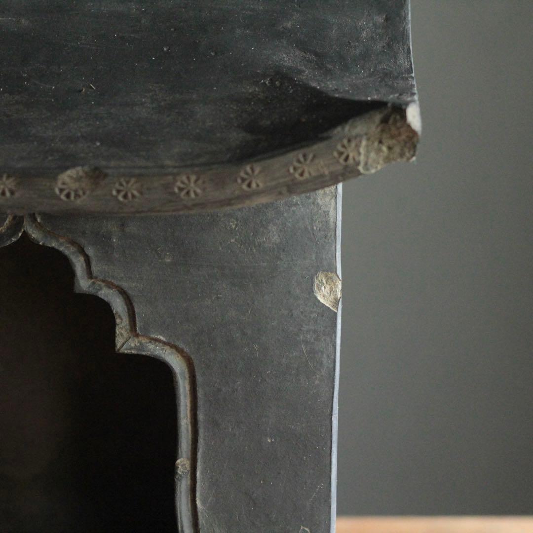 専用 瓦厨子 古道具 アンティーク 彫り文 欠けあり オブジェ 瓦質祠