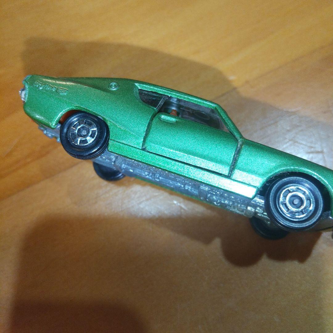 黒箱トミカ82 NISSAN SKYLINE 2000GT-X 1/64