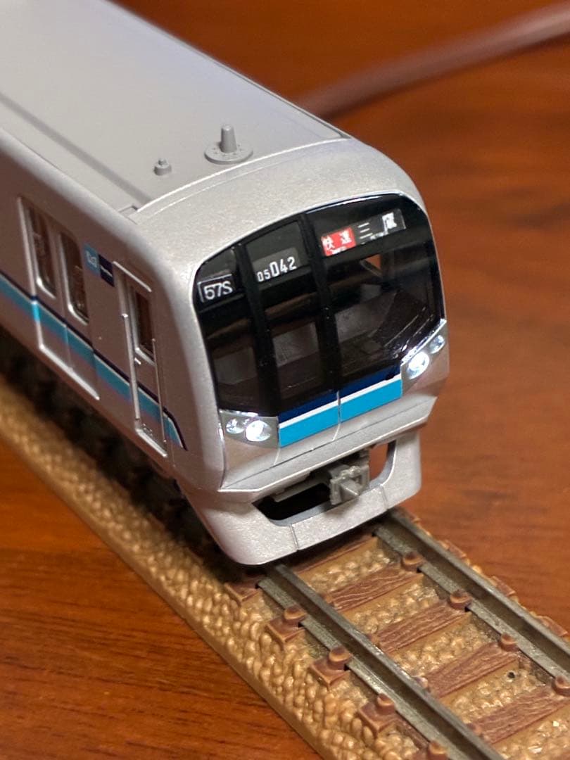 m*u様 東京メトロ東西線05系10両　グリーンマックス　ライト点灯動力動作確認