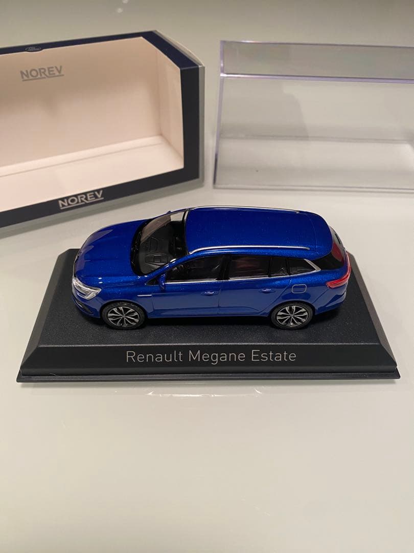 1/43 ノレブ ルノー メガーヌ エステート