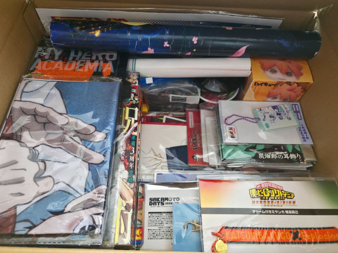 ノンジャンル 少年ジャンプ グッズ まとめ売り ２５０個以上 120サイズ