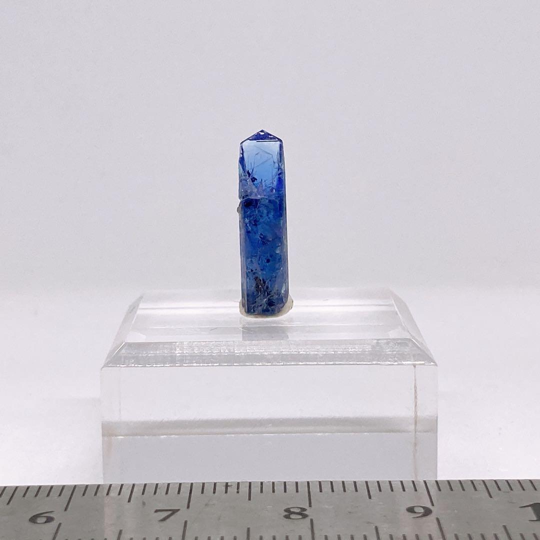 タンザナイト　原石　鉱物標本　天然石　95