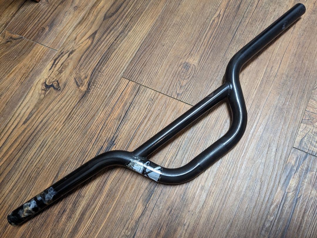 volume bikes ピスト　TRICKSTAR　ハンドルバー