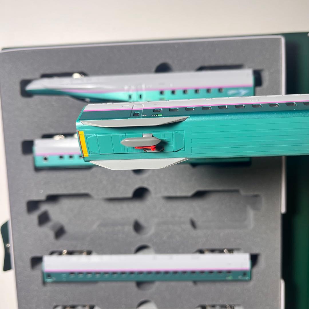 KATO E5系新幹線「はやぶさ」 6両編成