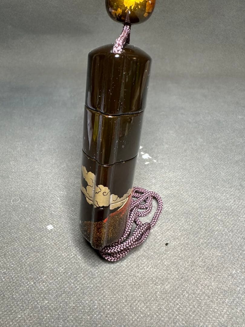 印籠　富士　蒔絵　根付　置物　古美術品　 細密細工　骨董　アンティーク　工芸品