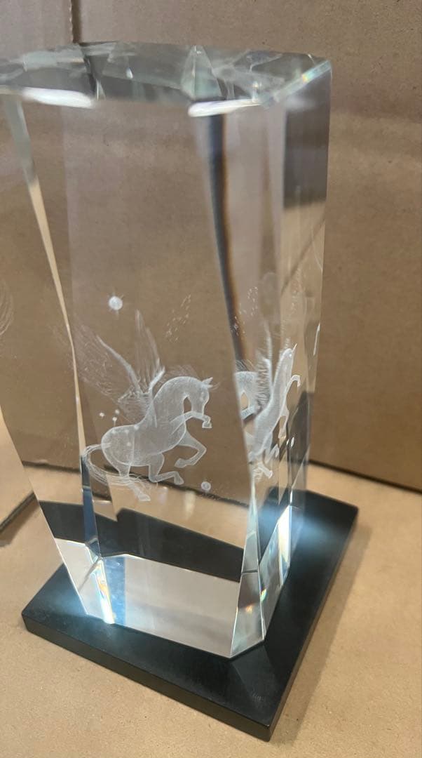 クリスタルユニコーンの置物