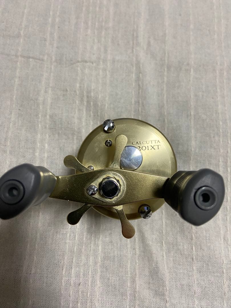 シマノ カルカッタXT 201 ？