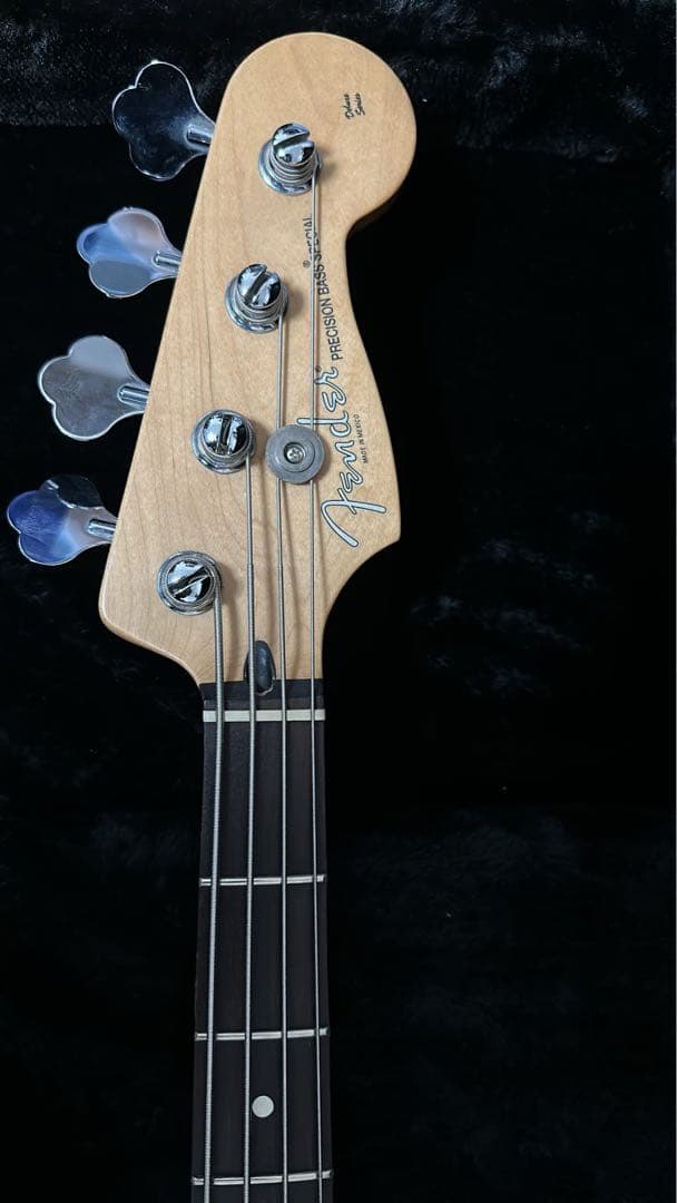 Fender MEXICO Deluxe P-Bass Special ブラック