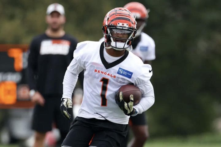 NIKE VAPOR JET 6.0 アメフト グローブ M,L, XL【新品】