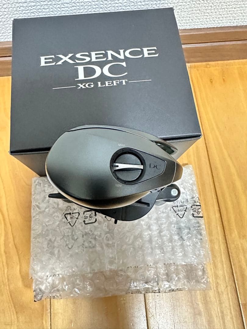 エクスセンスDC EXSENCE DC XG LEFT 3釣行のみ使用 傷なし