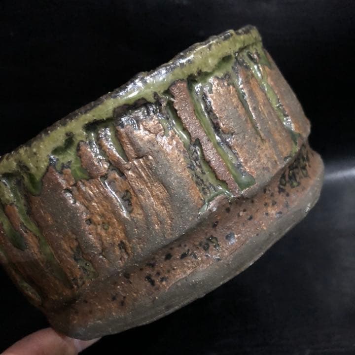 遺品整理◼️蔵からまた謎の古美術品の陶器が出て来ました。抹茶茶碗？茶道具？花道具？