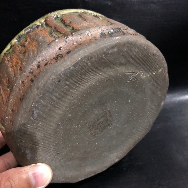 遺品整理◼️蔵からまた謎の古美術品の陶器が出て来ました。抹茶茶碗？茶道具？花道具？