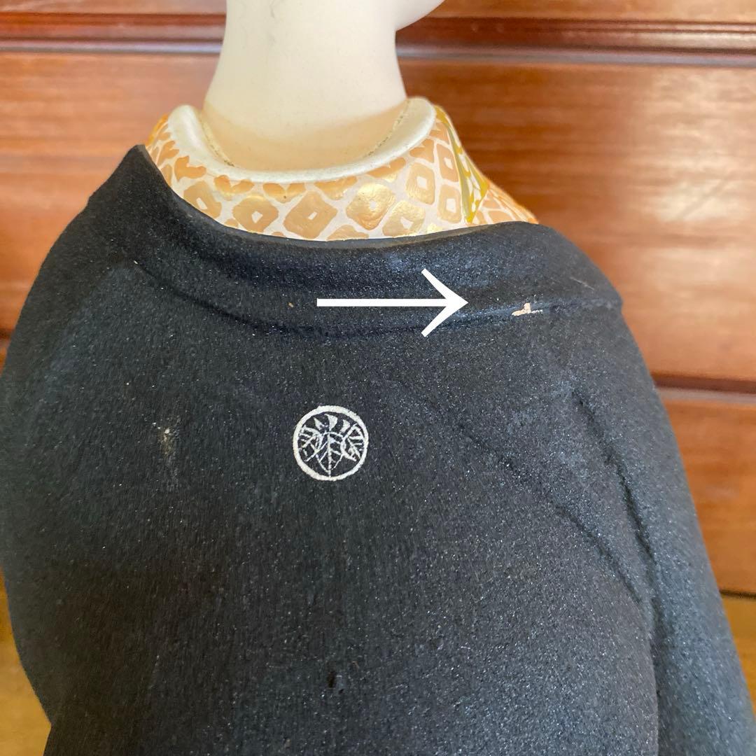 博多人形　オレンジと黒の着物