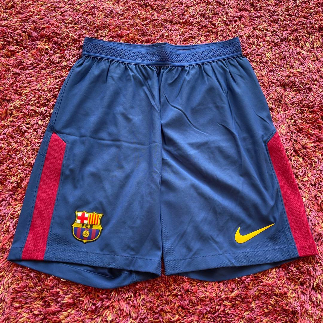 サッカー　バルセロナ　コウチーニョ　オーセンティック　ユニフォーム　未使用品