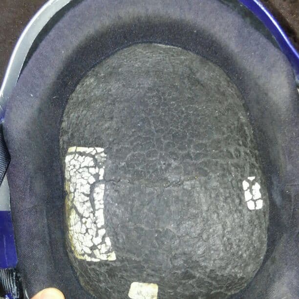 レッドブルカラーヘルメット