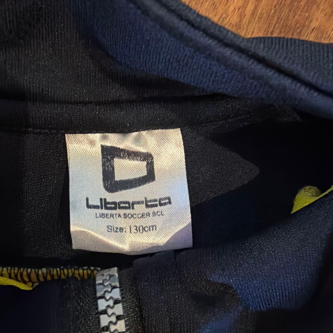 同時購入割引あり！ リベルタサッカースクール　ジャージ上下　130