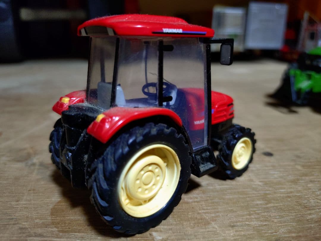 トラクター ミニカー 2台おまけトレーラー