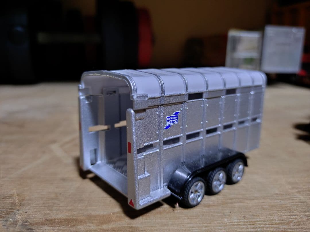 トラクター ミニカー 2台おまけトレーラー