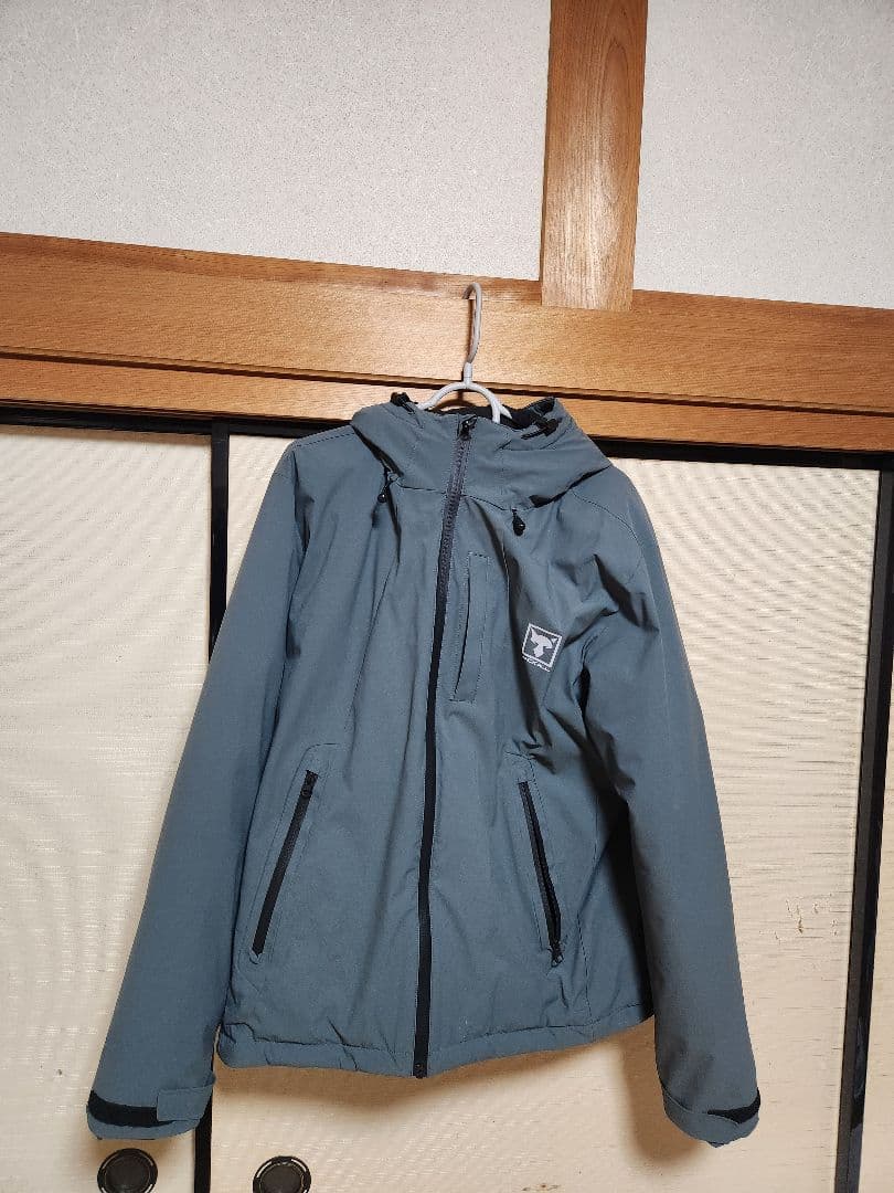 ジャッカル　サーモフォースジャケット　Lサイズ
