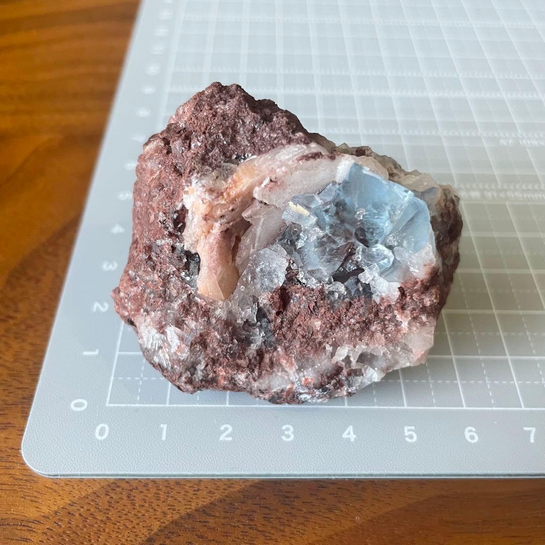 イングランド Gutterby Pit産 フローライト 蛍石 鉱物標本 原石