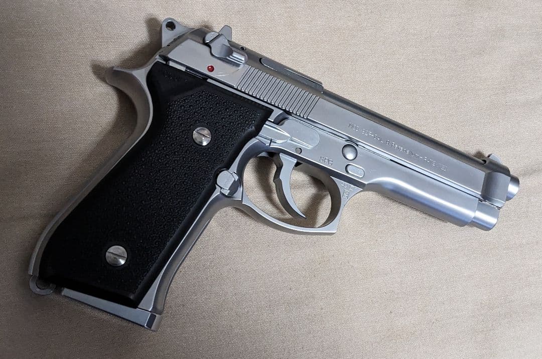 BERETTA M92F INOX 新日本模型 モデルガン
