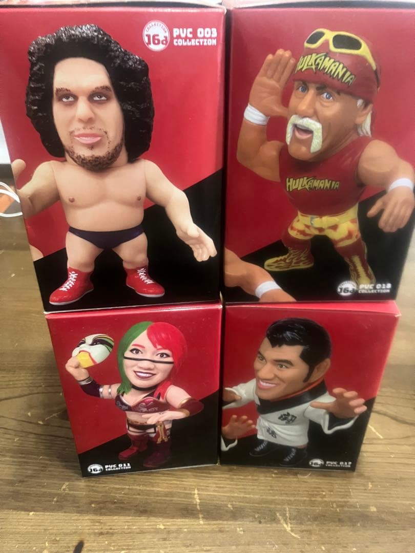 フィギュアセット 16D 4体　アンドレ　ホーガン　猪木　ASUKA まとめて