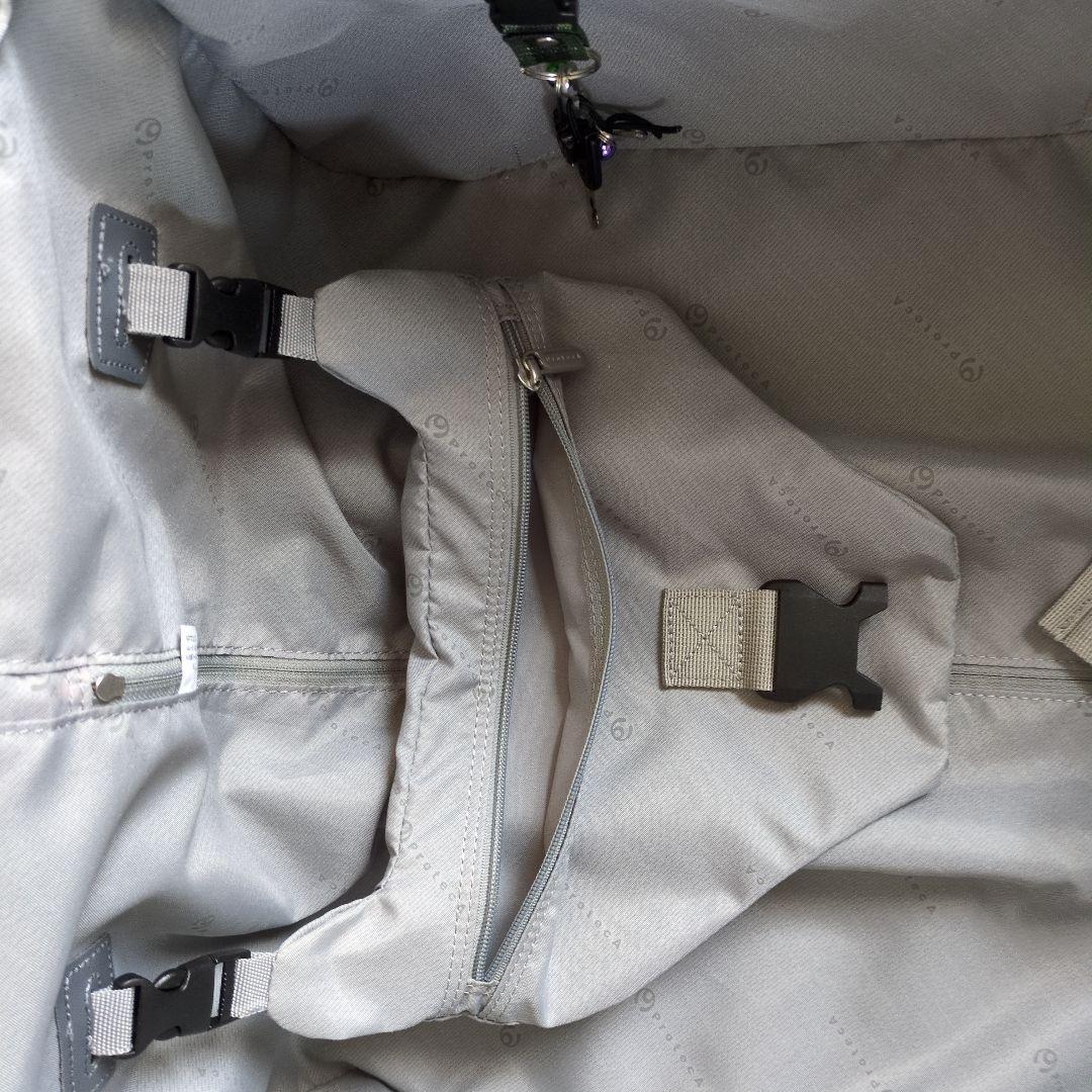 黒いキャリーケース　エース　プロテカ