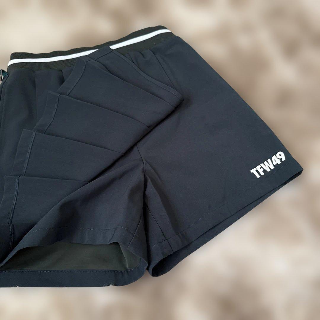 TFW49 プリーツ付きショートパンツ