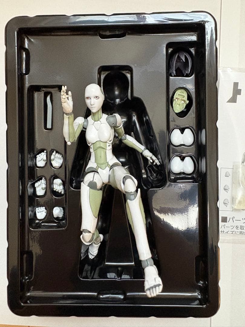 1/12 合成人間 ♀ 1/12スケール 東亜重工 アクションフィギュア