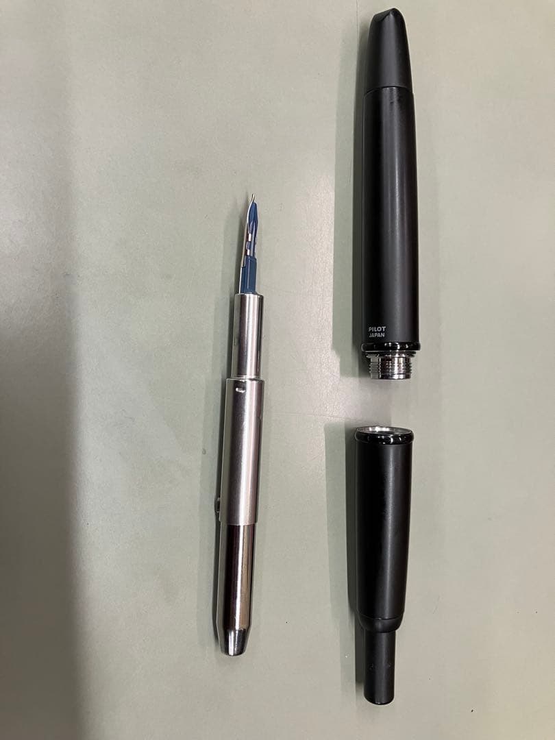 PILOT CAPLESS キャップレス　マットブラック　細字　F