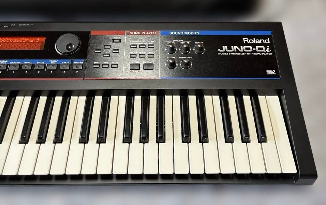 Roland JUNO-Di 61鍵 ケース付き 動作品 付属あり