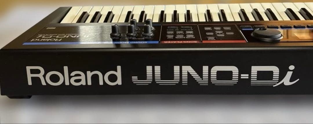 Roland JUNO-Di 61鍵 ケース付き 動作品 付属あり