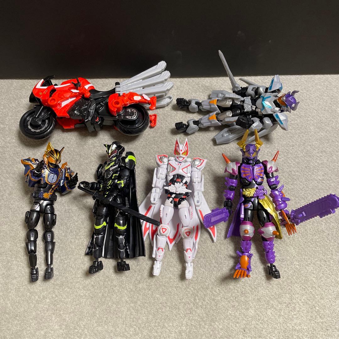 仮面ライダーギーツ　リボルブチェンジフィギュア　まとめ　ジャンク品