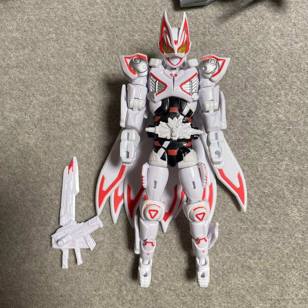 仮面ライダーギーツ　リボルブチェンジフィギュア　まとめ　ジャンク品