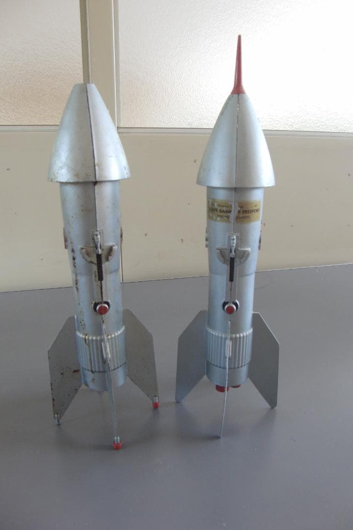 ヴィンテージスペースバンク８点及びロケット型オルゴール全９点セット販売