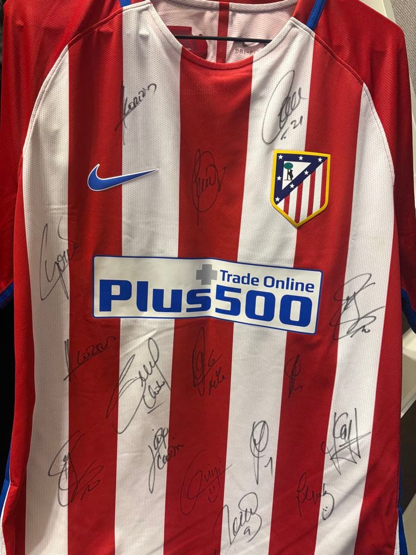 超激レアアトレティコ・マドリード 15-16シーズンサイン入りユニフォーム支給品