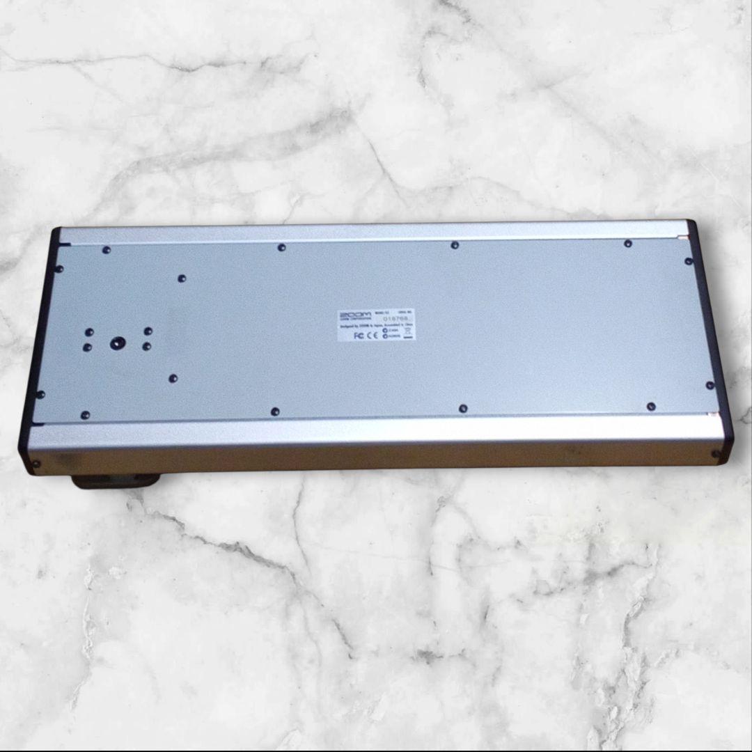 ZOOM G5 ギターエフェクター　マルチエフェクター　シルバー