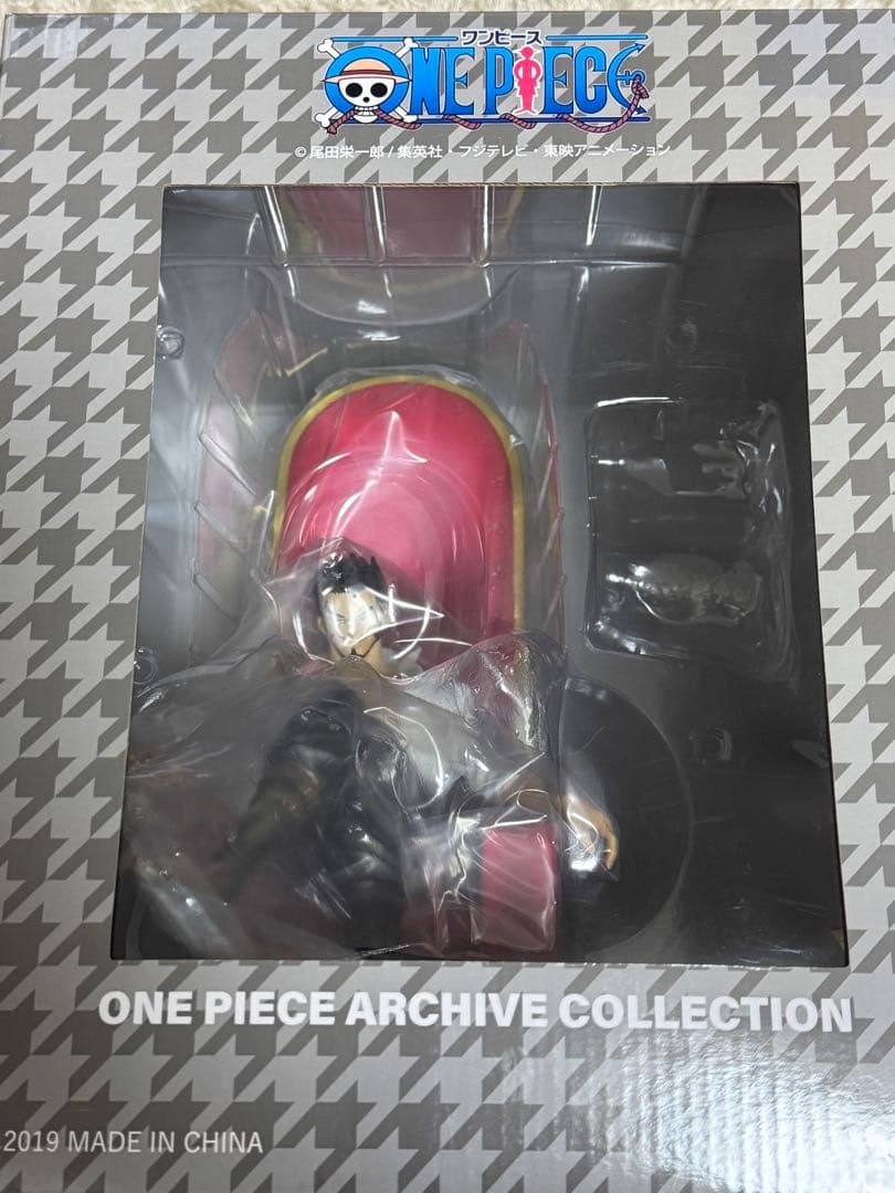 ワンピースアーカイブコレクション ミホーク Ver.B フィギュア　未開封