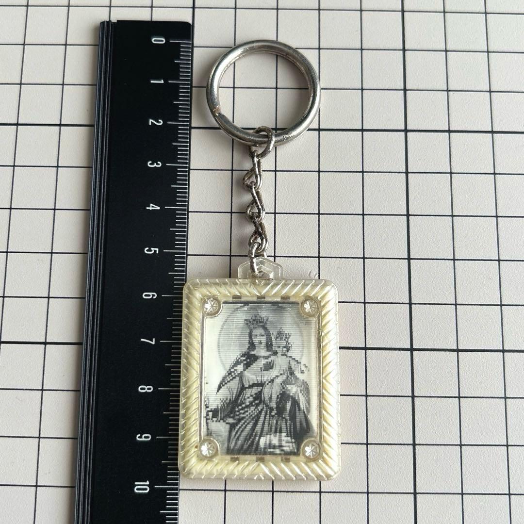 フレンチキーホルダー　マリアとイエス　聖人　絵が変わる　希少