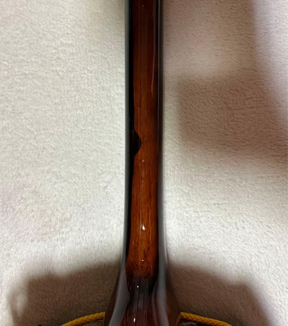 【1月3日まで限定セール！】八重山黒木三線真壁型（予備替え弦・工工四集付）