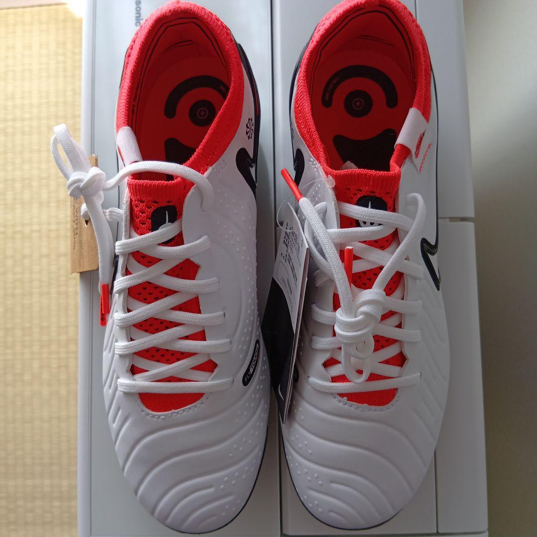 (新品)Nike Tiempo サッカーシューズ ホワイト/レッド