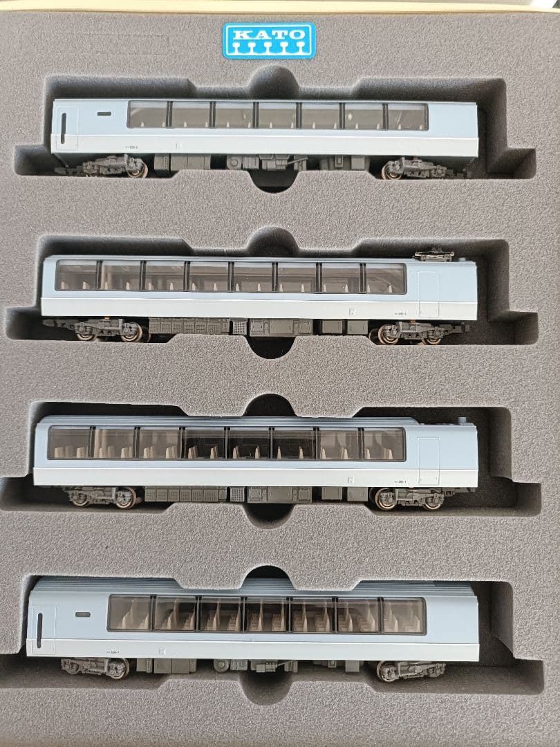 訳ありKATO 10-177 + 10-178 251系スーパービュー室内灯付き