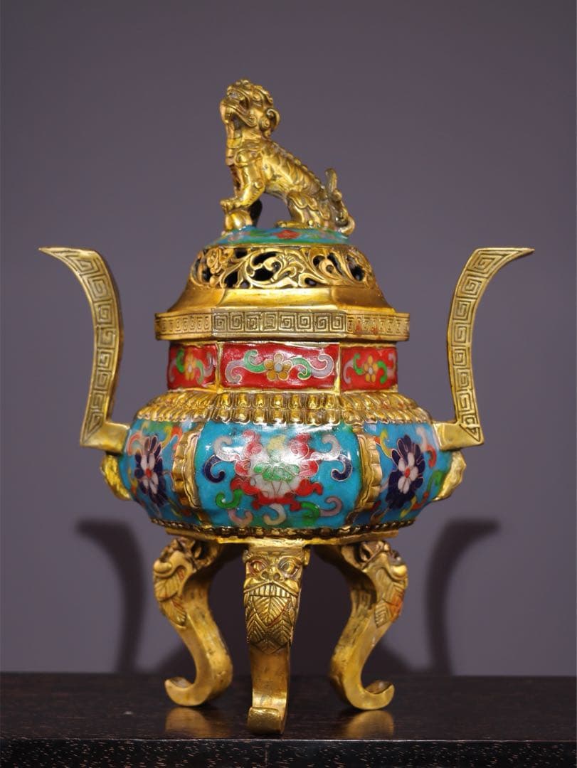 縁起物　文房具　純銅製 景泰藍香炉 三龍足 双耳狻猊蓋炉 掐絲七宝焼　置物美品