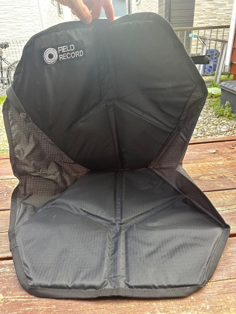 フィールドレコード　チェア