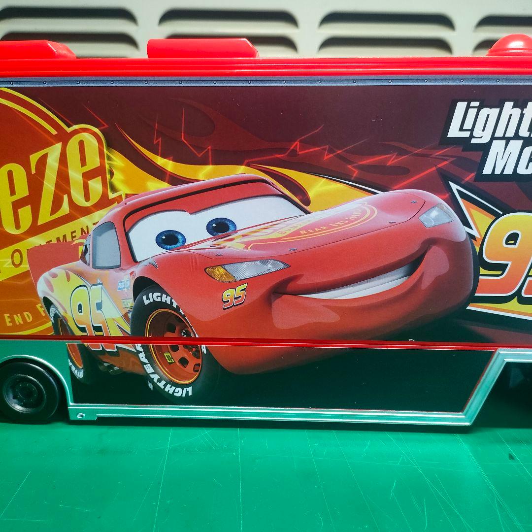 たくさんのせよう！大きなマック　トレーラー　カーズ　トミカ　タカラトミー