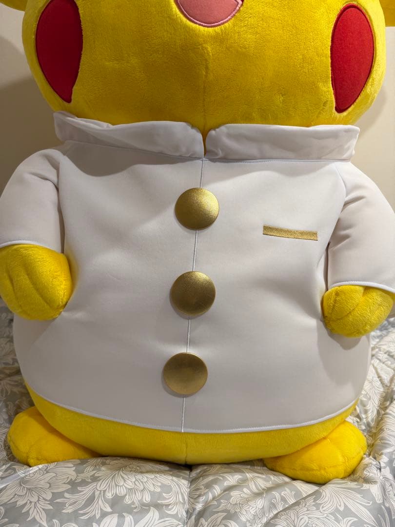 ペニンシュラホテル　ピカチュウ　特大ぬいぐるみ　ページボーイ　100cm