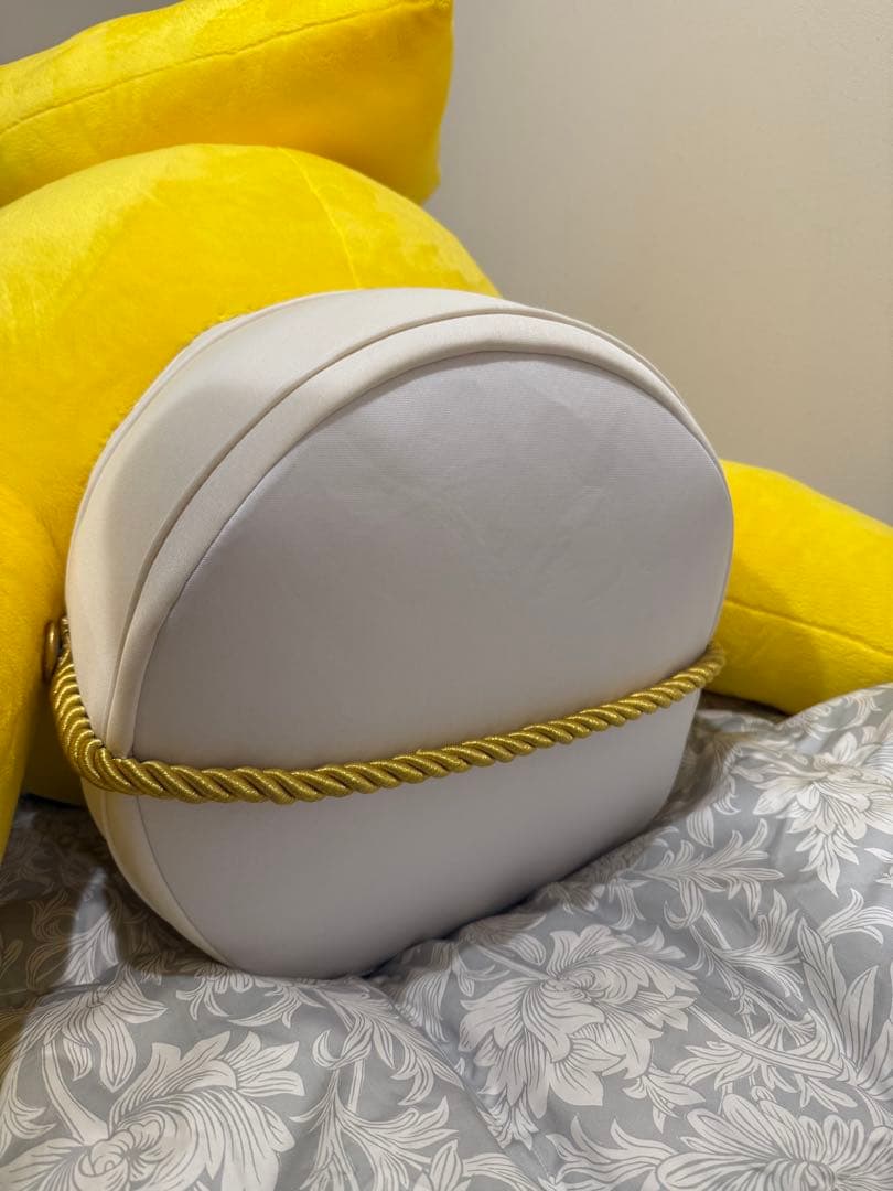 ペニンシュラホテル　ピカチュウ　特大ぬいぐるみ　ページボーイ　100cm