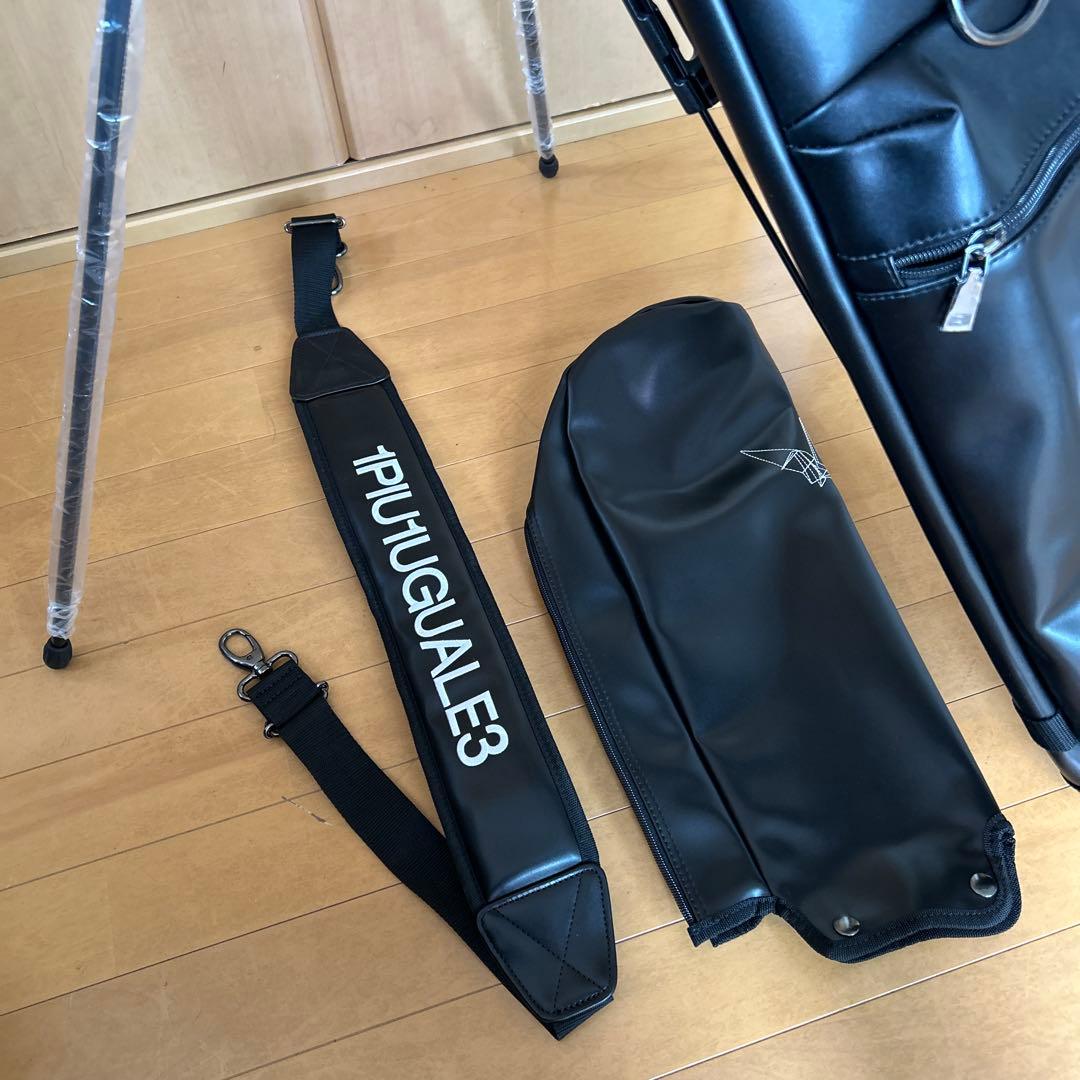 1PIU1UGUALE3 ブラック キャディバッグ